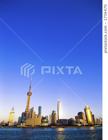 Shanghai Band District to Pudong District Shanghai Band District to Pudong District 1756470