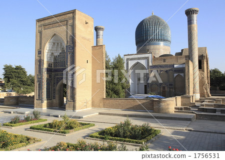 Temple of Gri / Amir 1756531