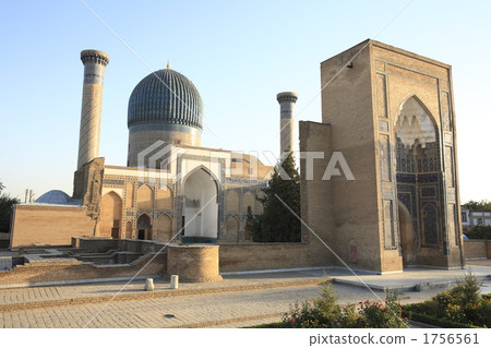 Temple of Gri / Amir Temple of Gri / Amir 1756561