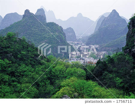 桂林奇怪的岩石 1756711