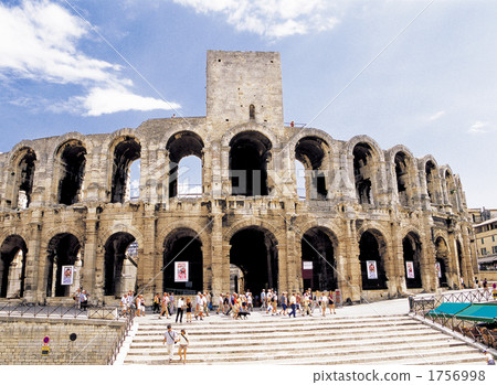 Arles' round amphitheater Arles' round amphitheater 1756998