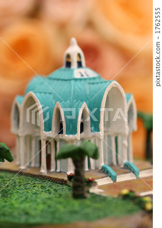 Miniature chapel 1762555
