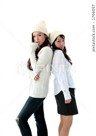 Two young ladies Two young ladies 1766097