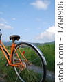 自行車和藍天 1768906