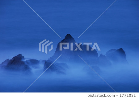 夜海岸，男性冬天公牛世界 1771051