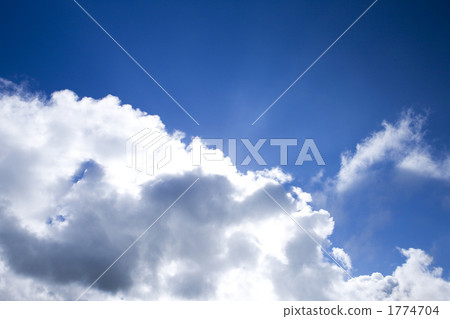  Blue sky and clouds 1774704