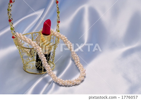 cosmetics, lipstick, toilet article 1776057