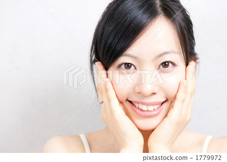 Skin care women 1779972