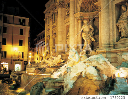 Trevi fountain of Rome 1780223