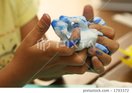 Knead paper clay mixed with paint Knead paper clay mixed with paint 1783372