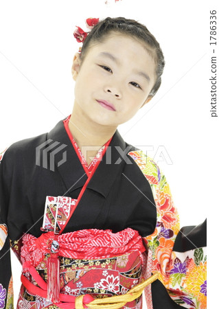 festival day for children of three, five and seven years of age, taking a commemorative photo, souvenir photo 1786336
