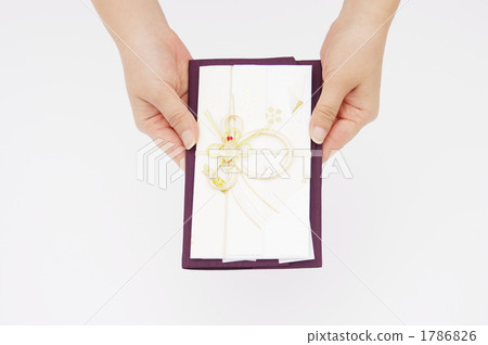 手拿禮品袋的手 1786826