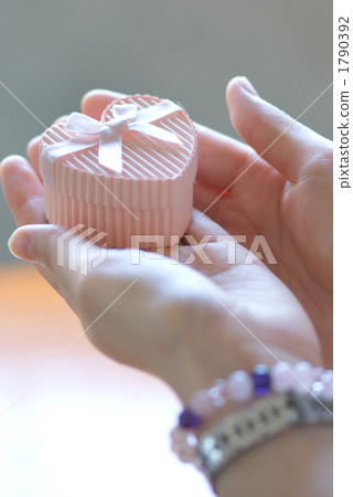 Heart's gift Heart's gift 1790392