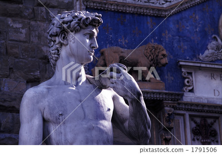 Statue of Florence David Statue of Florence David 1791506