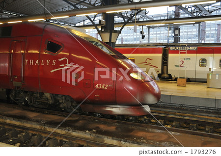International high-speed train Talis arrived at Brussels Central Station in heavy snow 1793276