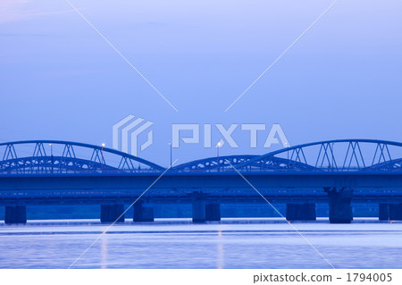 Bridge before dawn 1794005