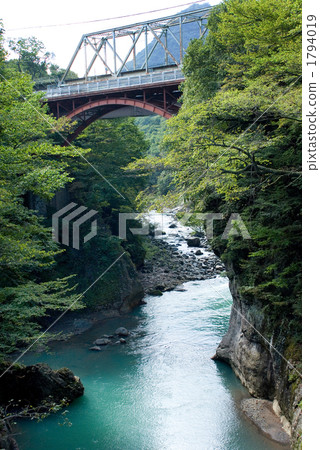 Agatsuma谷和鐵橋樑 Agatsuma谷和鐵橋樑 1794019