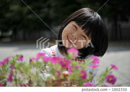 I love flowers 1802330