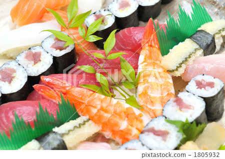 A large plate of sushi. 1805932