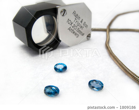 藍色托帕石（倫敦藍）和珠寶鏡頭 1809186