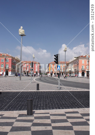 Massena square 1812439