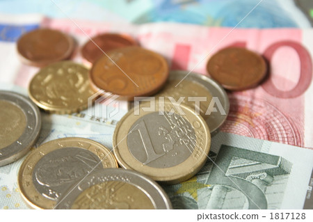歐元 1817128