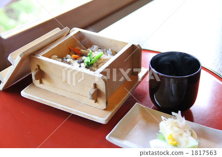 松茸蘑菇 松茸蘑菇 1817563