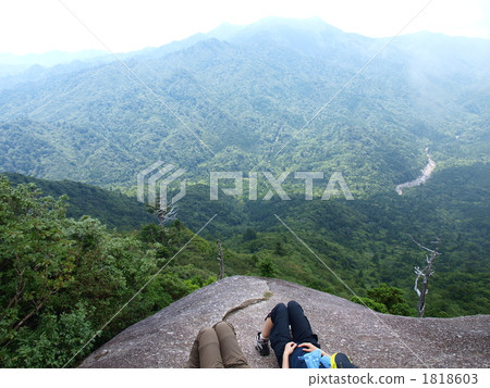 Drum rock of Shiratani Yunizu Gorges 1818603