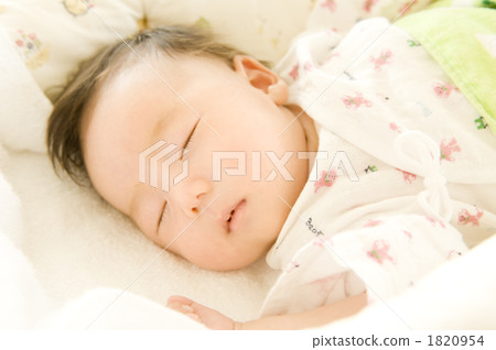 2個月大的寶寶 2個月大的寶寶 1820954