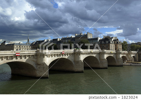 Ponneuf bridge 1823024