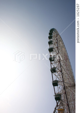 Ferris wheel  1825287