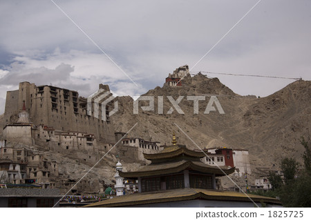 Royal Palace ruins 1825725