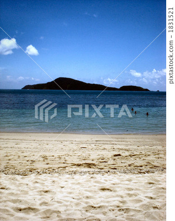 Coral Island seen from the sandy beach of Bonn island 1831521