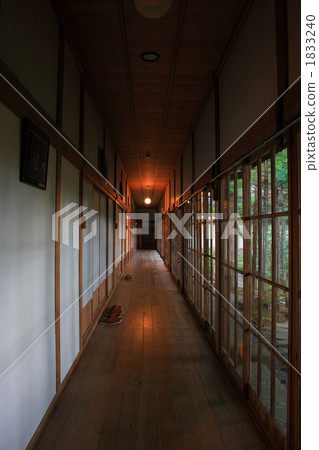 Pure Japanese style corridor 1833240