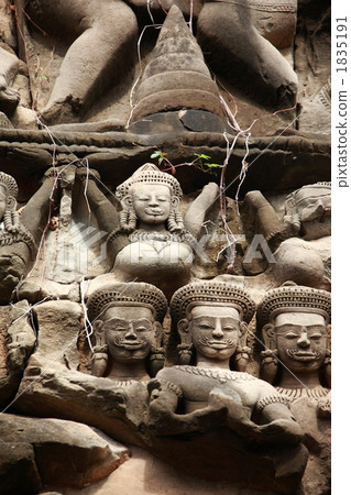 Banteay Samre的山牆 1835191