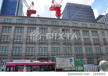 東京中央郵局位於東京站丸之內站前 1838303