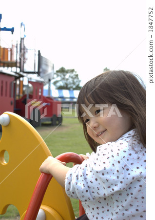 Girls playing in the park 1847752
