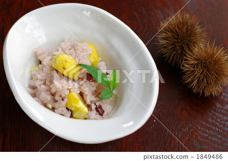Chestnut rice with red beans 1849486
