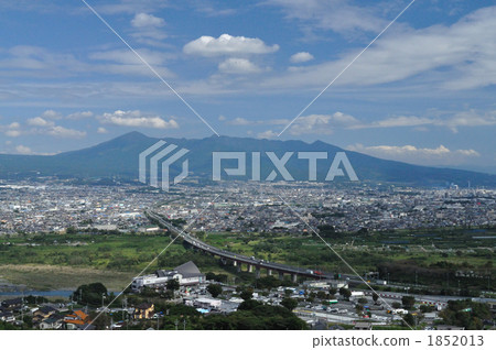 Mount Aitaka and Tomei Highway 1852013