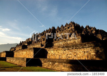 婆羅浮屠仍然存在 1853400