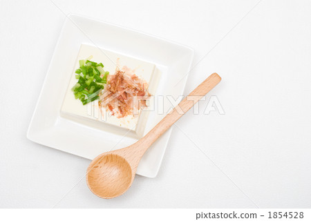 Cold fellow · white dish serving 1854528