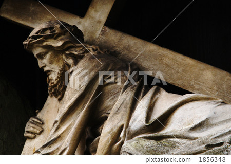 Catholic sculpture lying at Bamberg's house 1856348