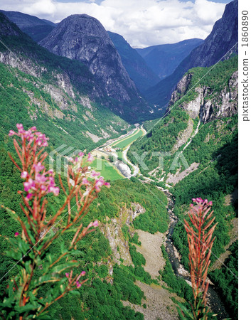 峽灣地區的馬坦海姆山谷 1860890
