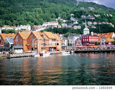 Streets of Bergen 1860894