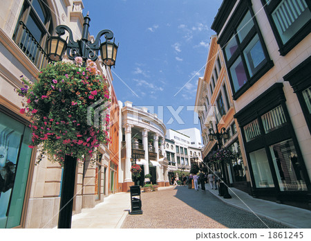Rodeo Drive 2 Rodeo Drive 2 1861245