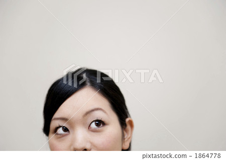 上翹的眼睛 女生 女孩 1864778