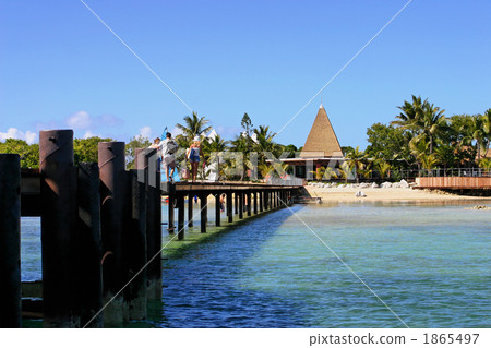 Pier, entrance of mettle island Pier, entrance of mettle island 1865497