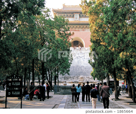 ming dynasty tombs, graveyard, beijing suburbs 1865664