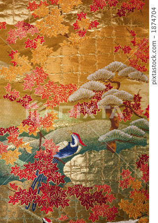 Striking pattern of autumn Striking pattern of autumn 1874704