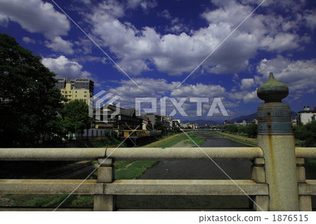 Gojo Ohashi [early autumn] Kyoto 1876515
